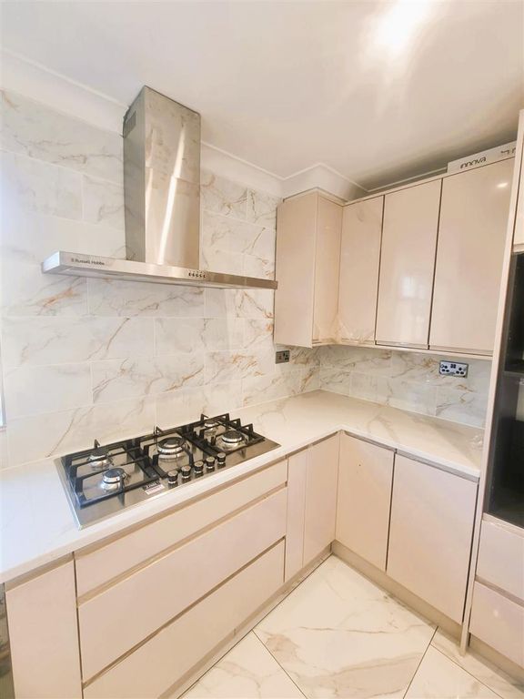 Property photo 3 of 11 F992A96c-5339-4E05-A805-8A99Fbaf80F9.Jpeg