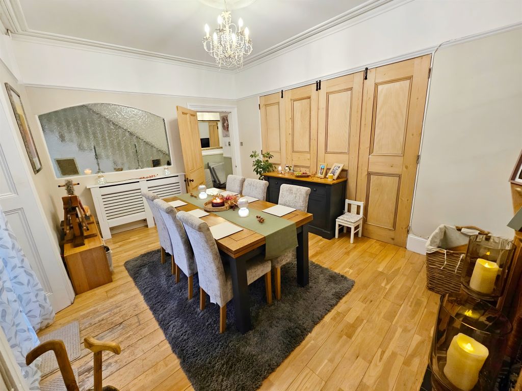 Property photo 3 of 23