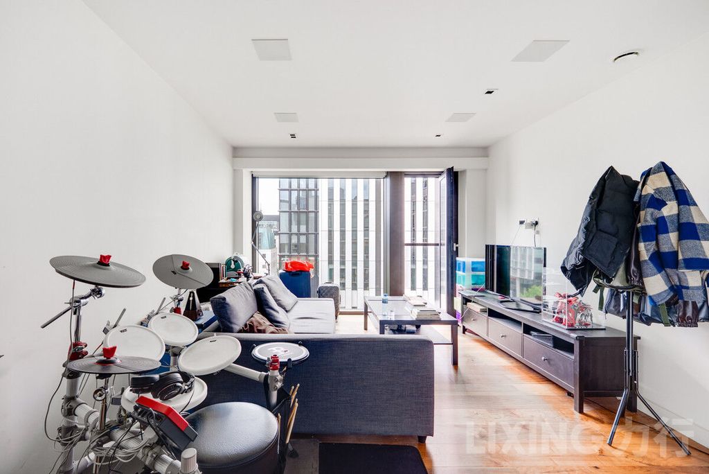 Property photo 2 of 16