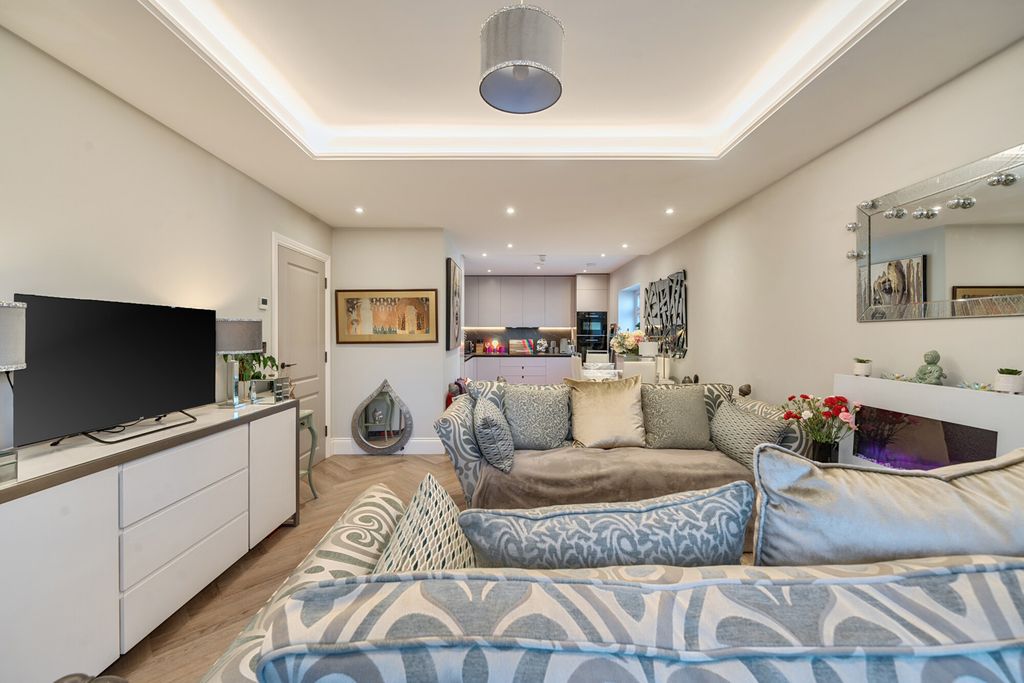Property photo 2 of 17 1434994-7-69c522d...