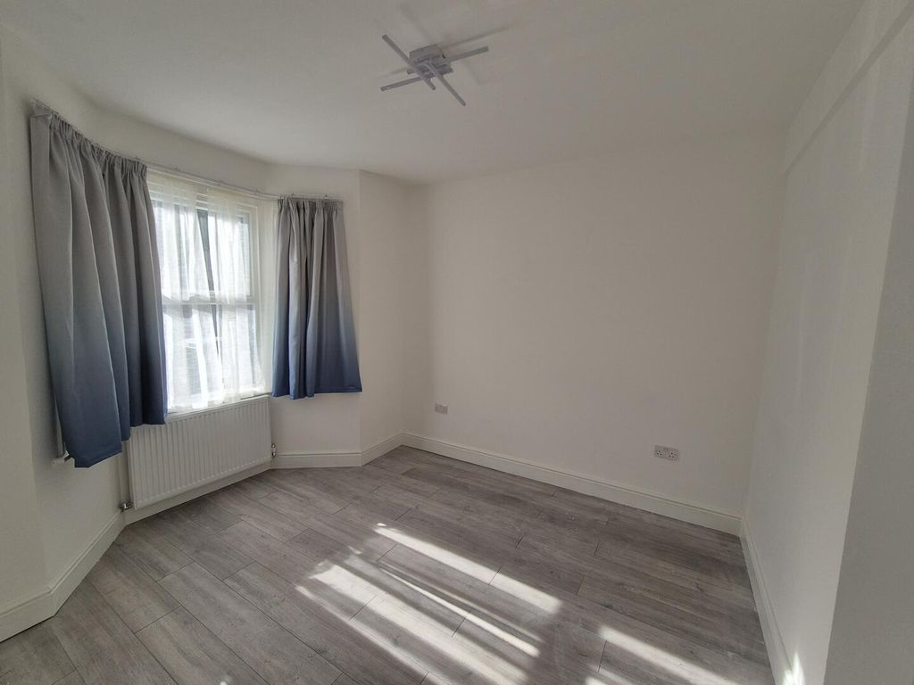 Property photo 2 of 13 Reception 1