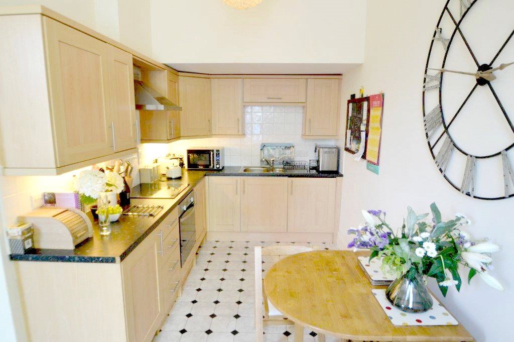 Property photo 2 of 11 Picture No. 13