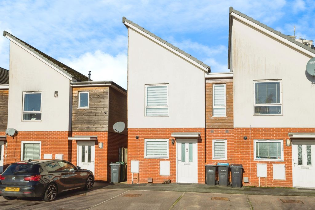 Property photo 1 of 15