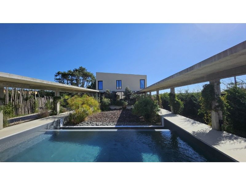 Property photo 2 of 54