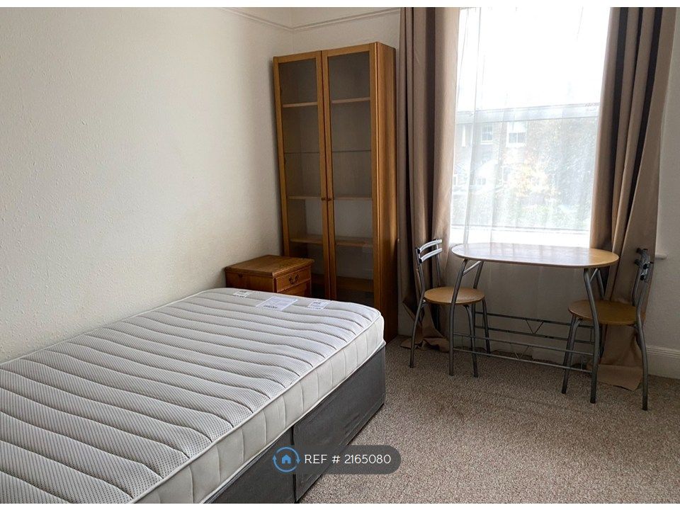 Property photo 1 of 4