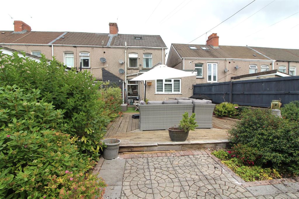 Property photo 2 of 30 Rear Garden