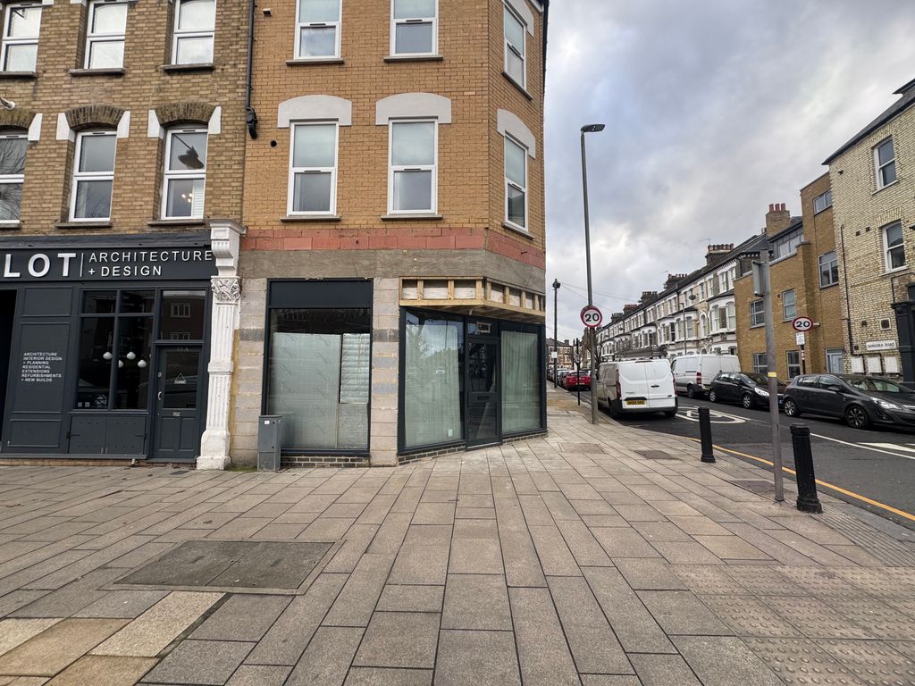 Property photo 2 of 3