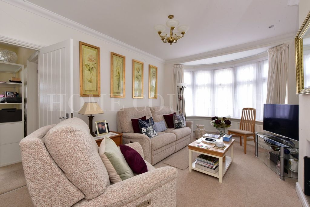 Property photo 3 of 30