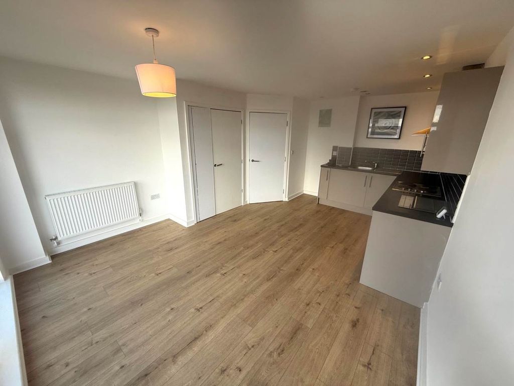 Property photo 1 of 12 Img_0871
