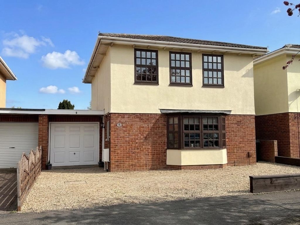 Property photo 1 of 28