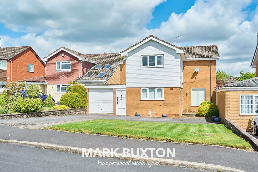 Property photo 1 of 36