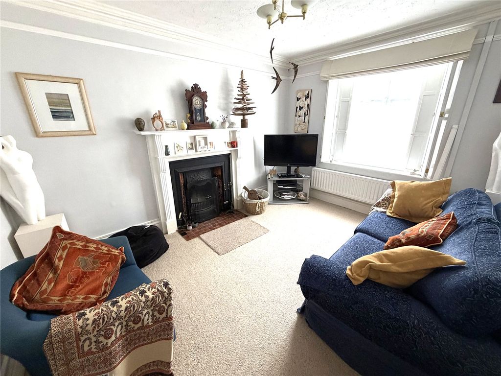 Property photo 2 of 27 Picture No. 36