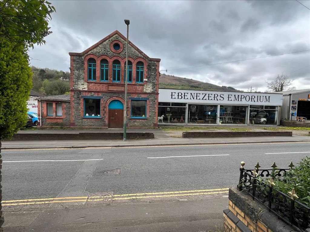 Property photo 3 of 14