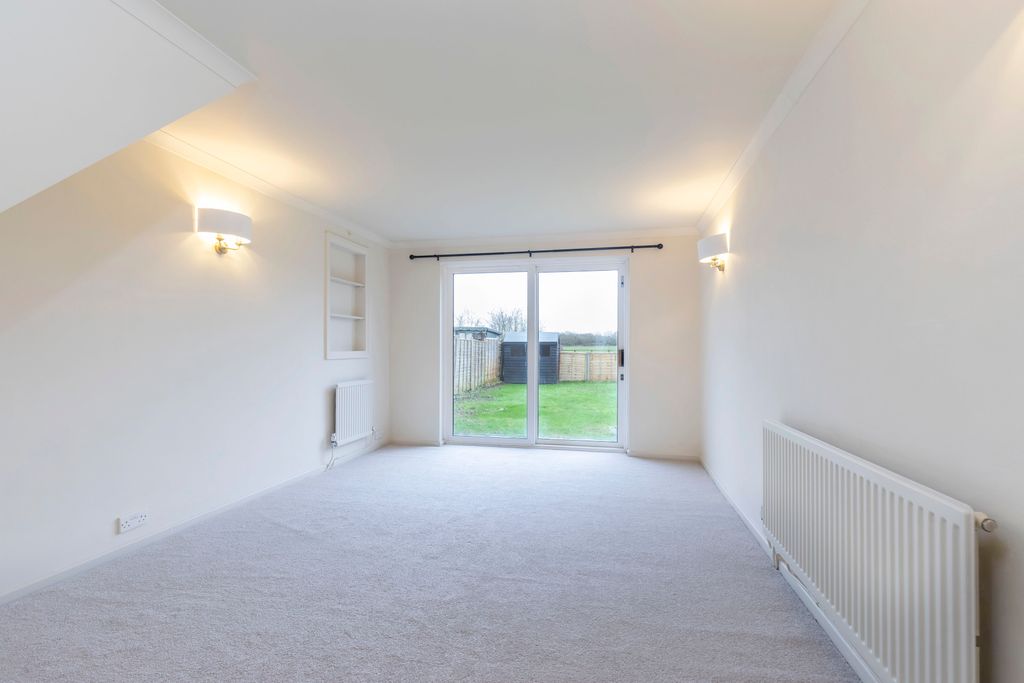 Property photo 3 of 12 Yew Tree Cottage-07