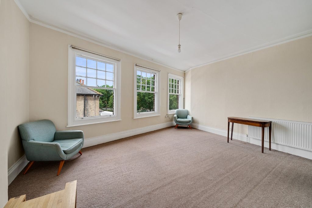 Property photo 3 of 17 5220903