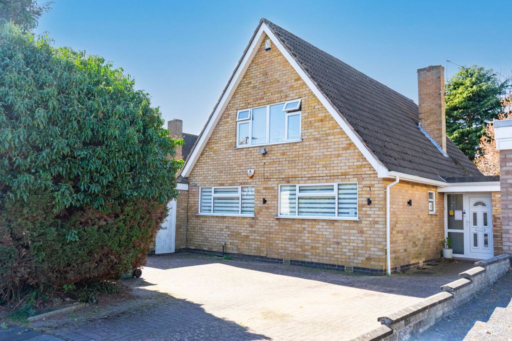Property photo 1 of 36