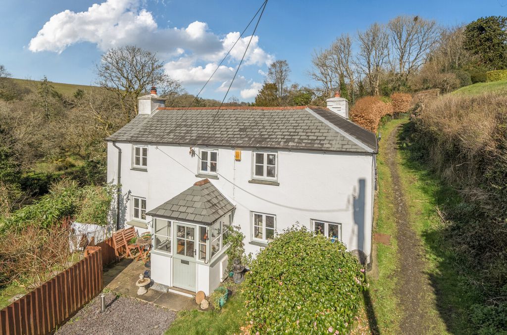 Property photo 1 of 16 1 - 1429628-20-69ba9d...