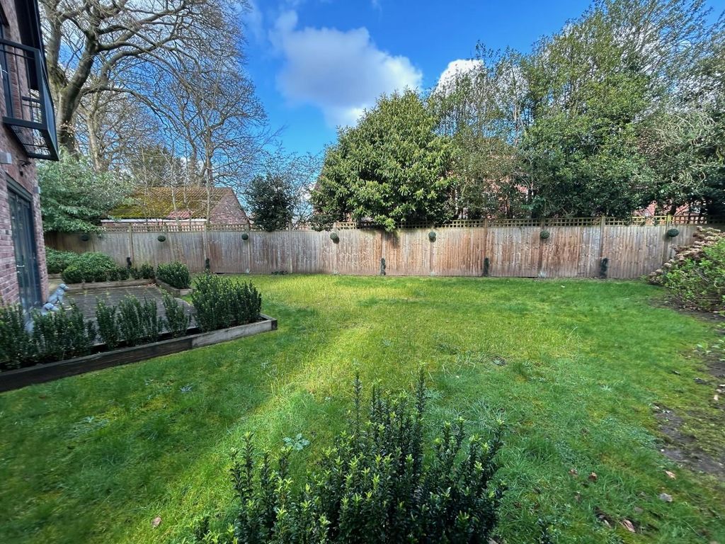 Additional image 11 of 5 bed detached house for saleHayescroft Gardens, Manchester M20