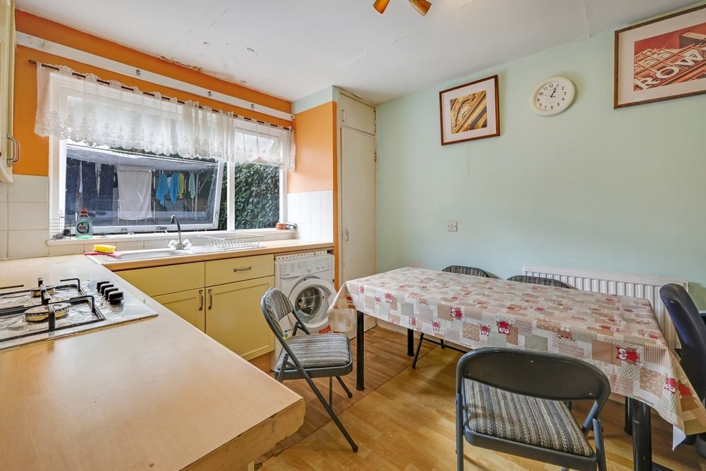 Property photo 3 of 11
