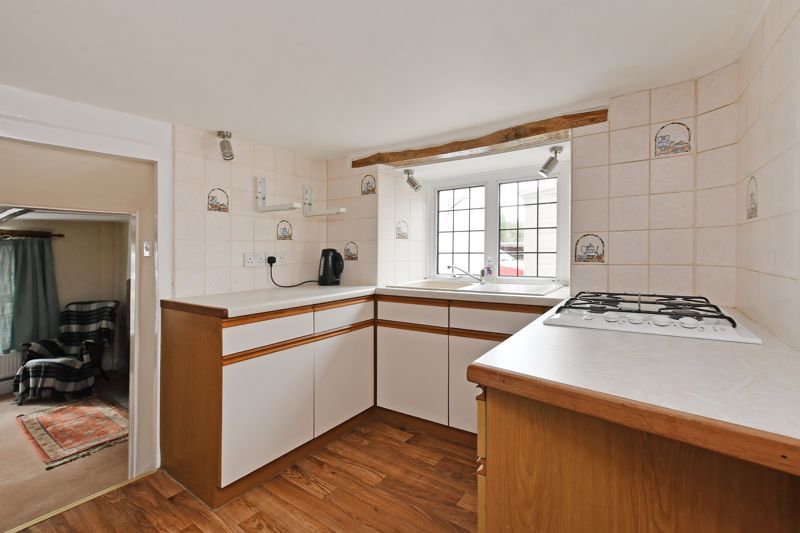 Property photo 3 of 15 Kitchen