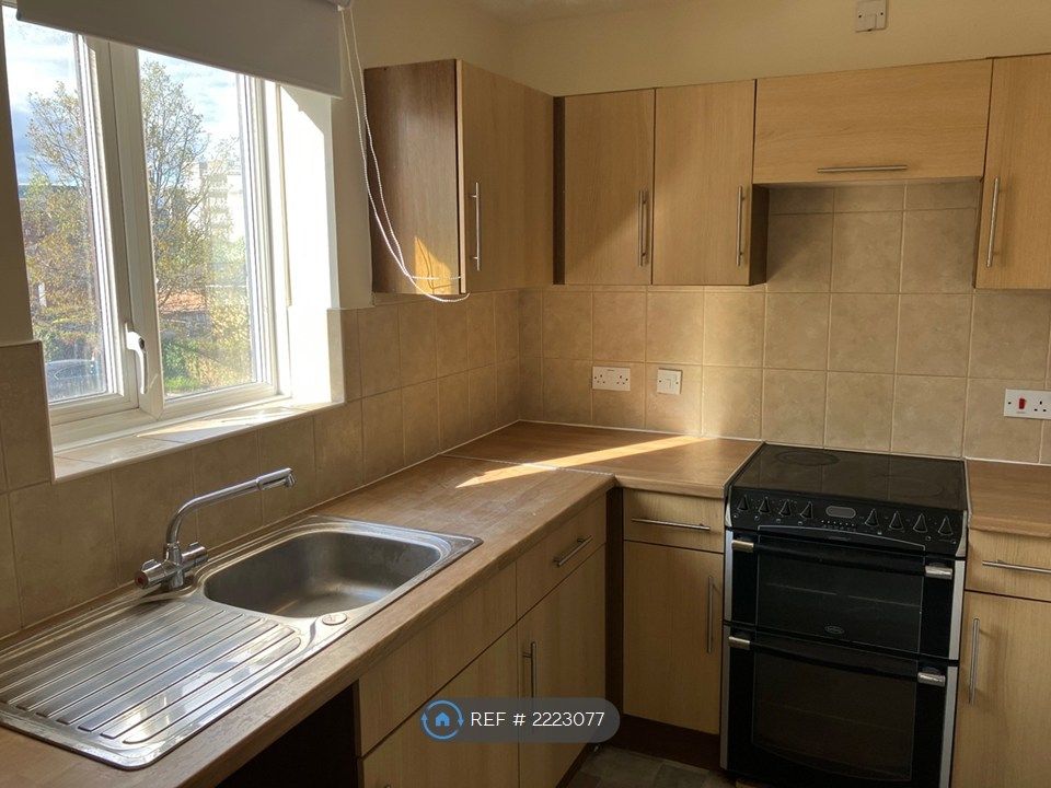 Property photo 2 of 6