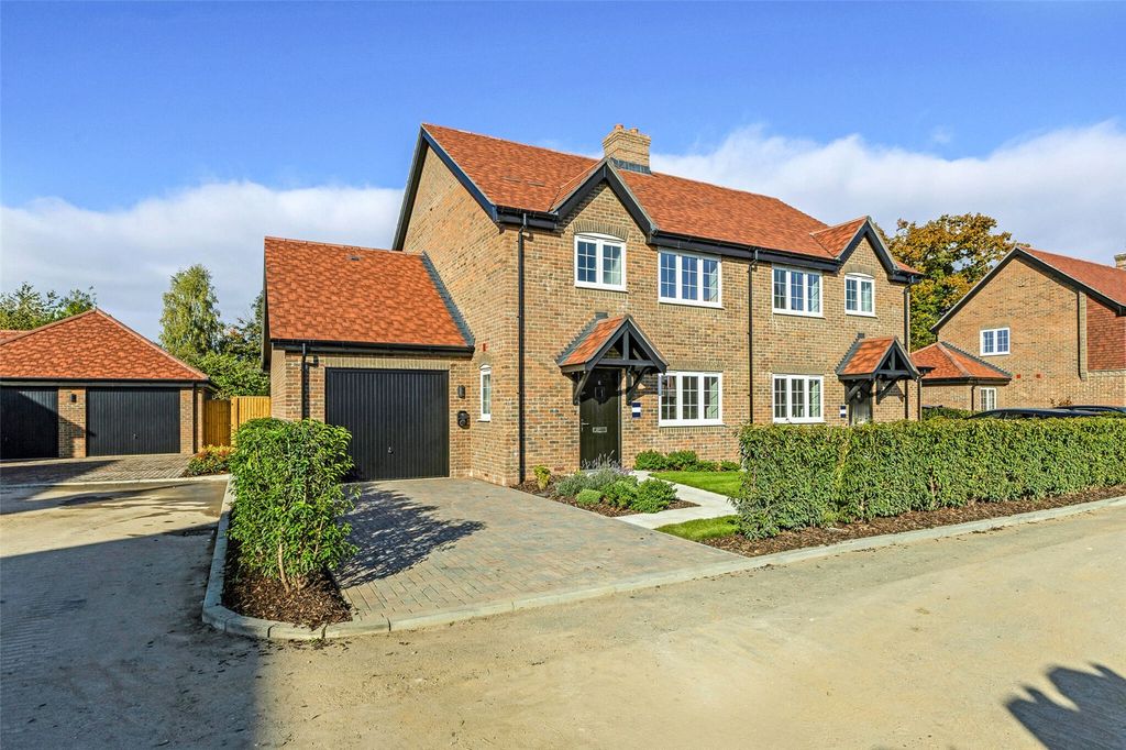 Property photo 1 of 11 Picture No. 12