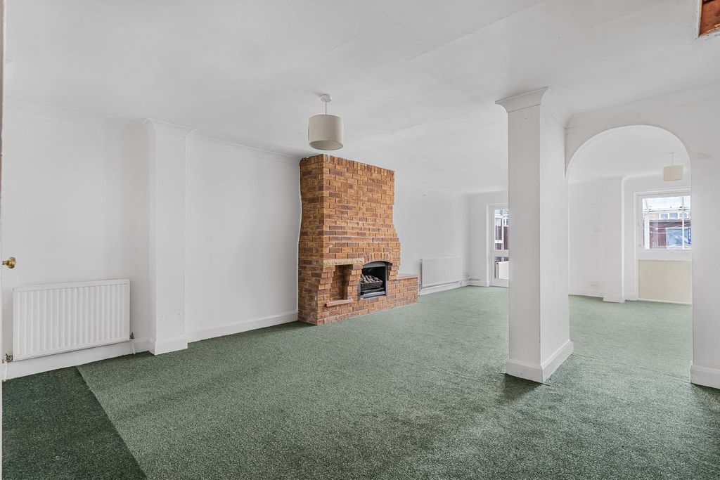 Property photo 1 of 20 Reception Room