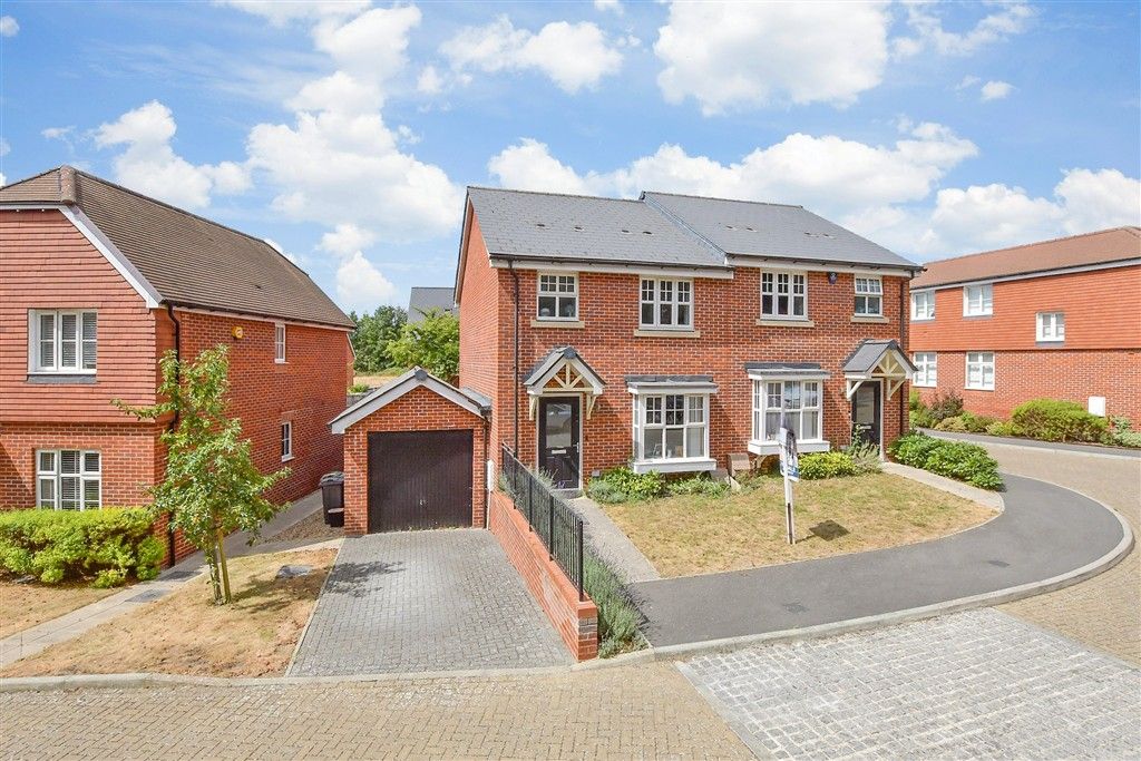 Property photo 1 of 17 External (Web)