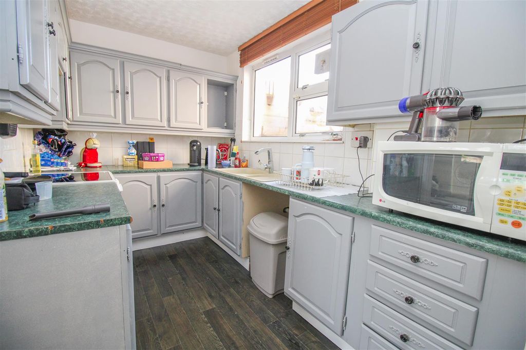 Property photo 3 of 6 Img_2318.Jpg