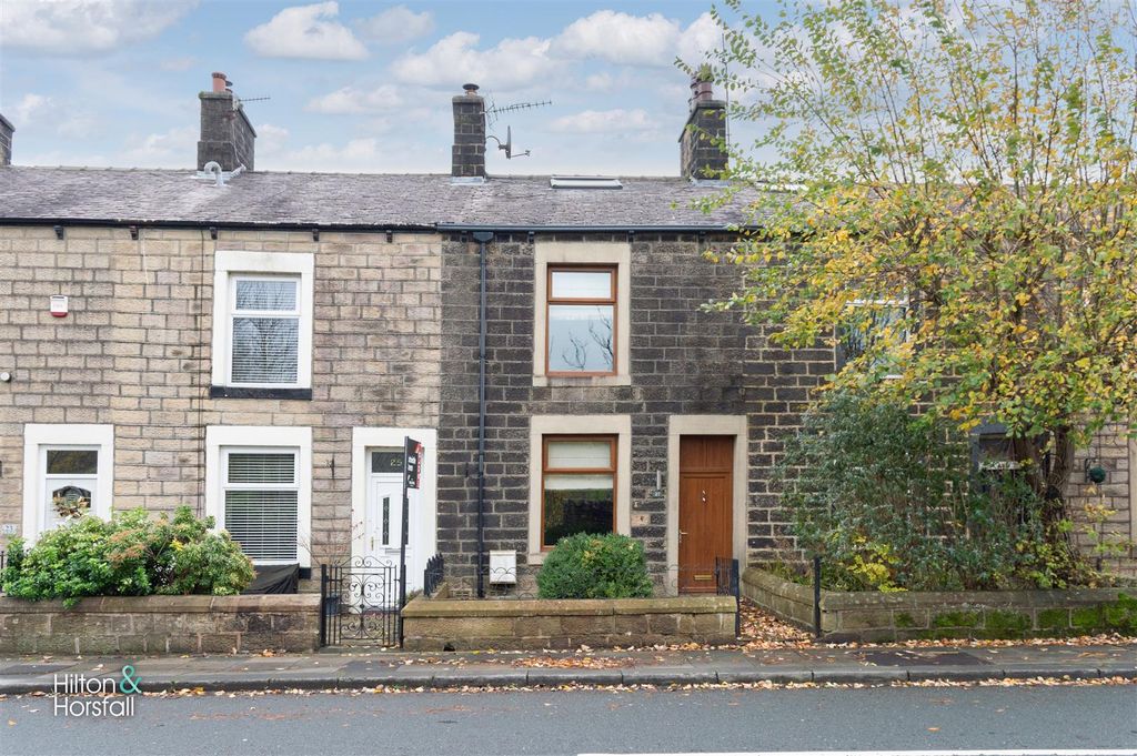 Property photo 1 of 12 Trawden Road