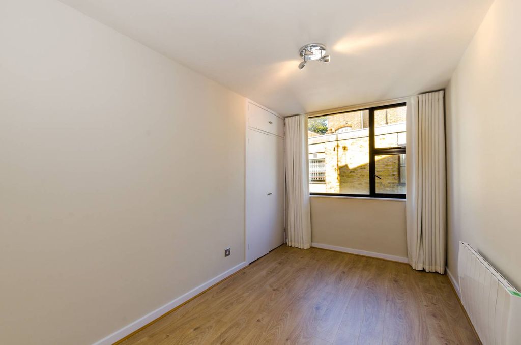 Property photo 3 of 7