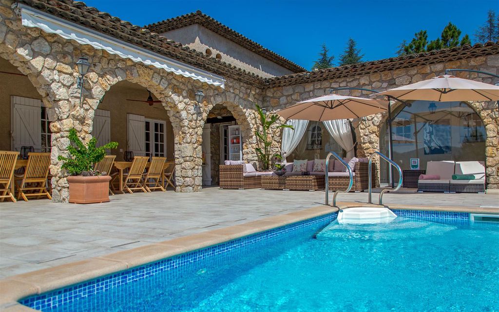 Property photo 3 of 24