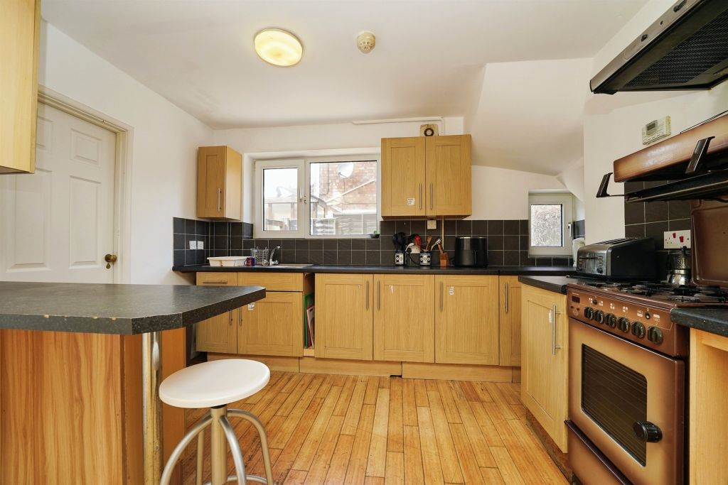 Property photo 3 of 18