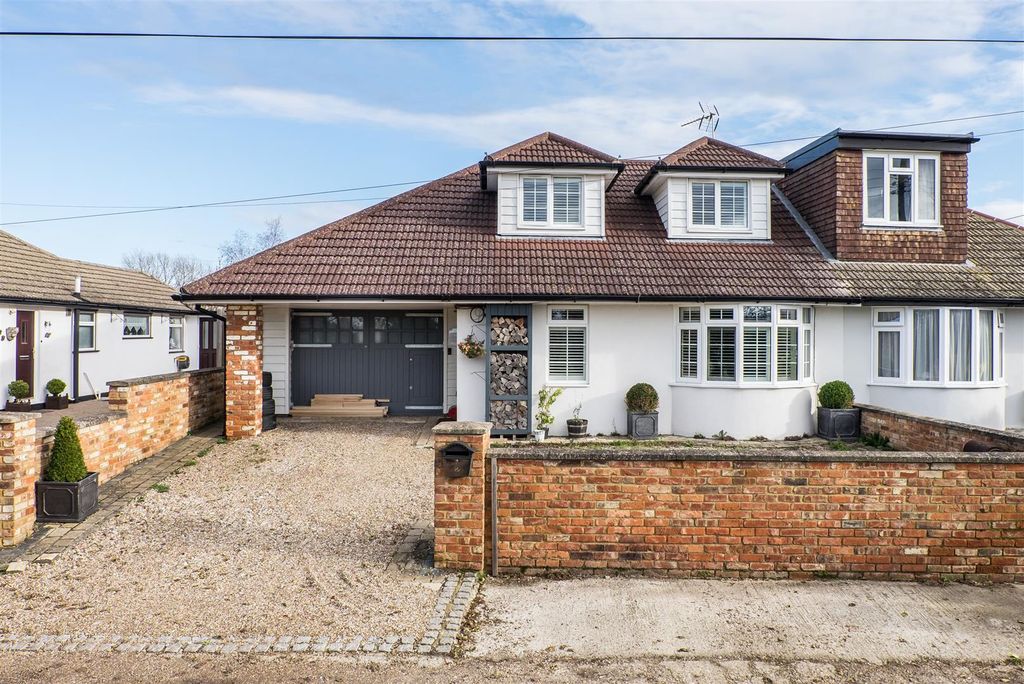 Property photo 2 of 27 3Kelcherslane-02.Jpg