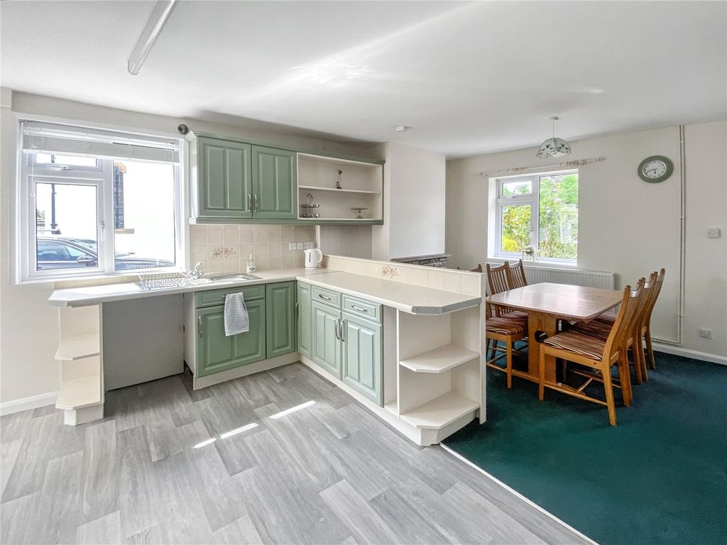 Property photo 2 of 16 Kitchen/Dining Room