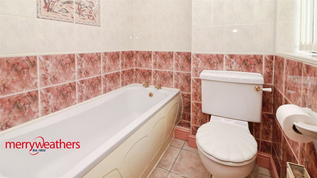 Property photo 3 of 5 Bathroom