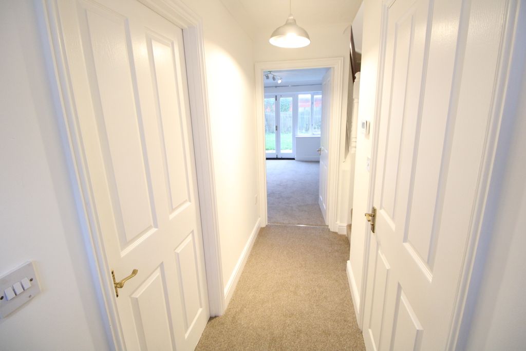 Property photo 3 of 14 Img_9312