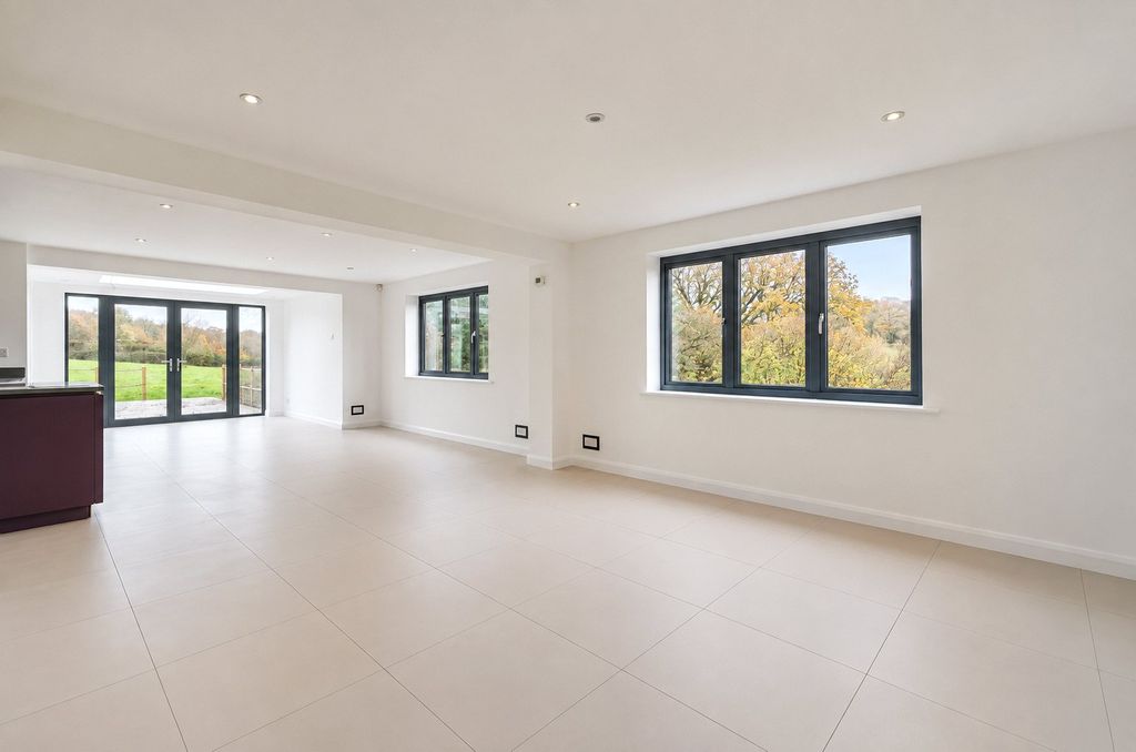 Property photo 3 of 16 Picture No. 82