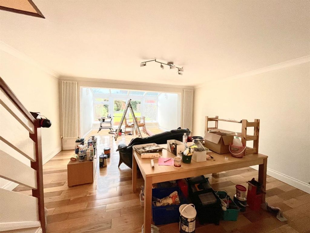Property photo 2 of 4