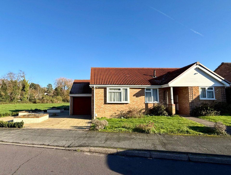 Property photo 1 of 33 Picture No. 12