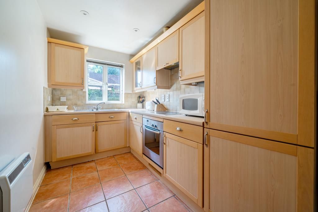 Property photo 3 of 20 Kitchen