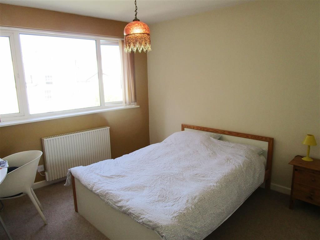 Property photo 3 of 7 Bedroom 1