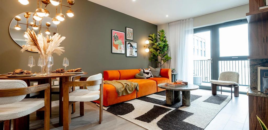 Property photo 2 of 5 Woodberry-Down_Gallery-Interior_Living-Dining-1_08