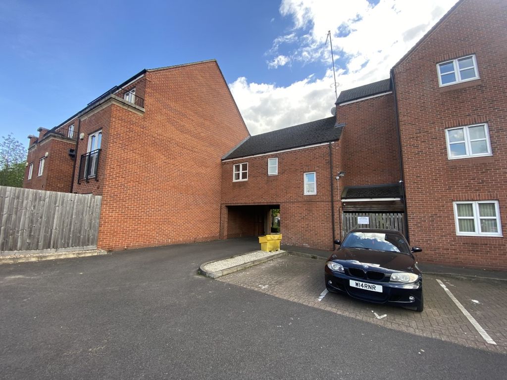 Property photo 1 of 8