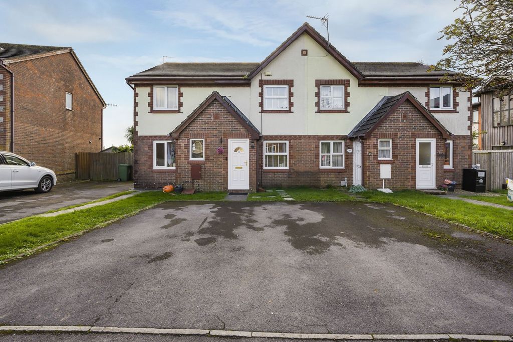 Property photo 1 of 20
