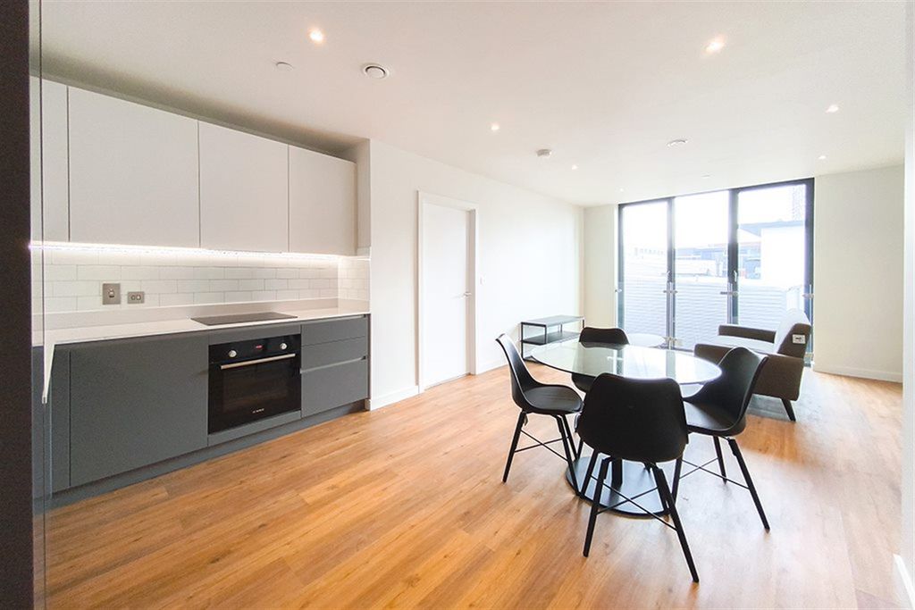 Property photo 1 of 15 (Main)