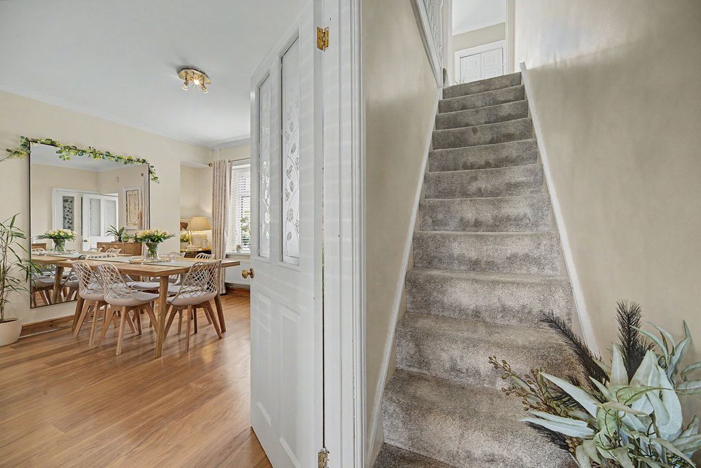 Property photo 3 of 38