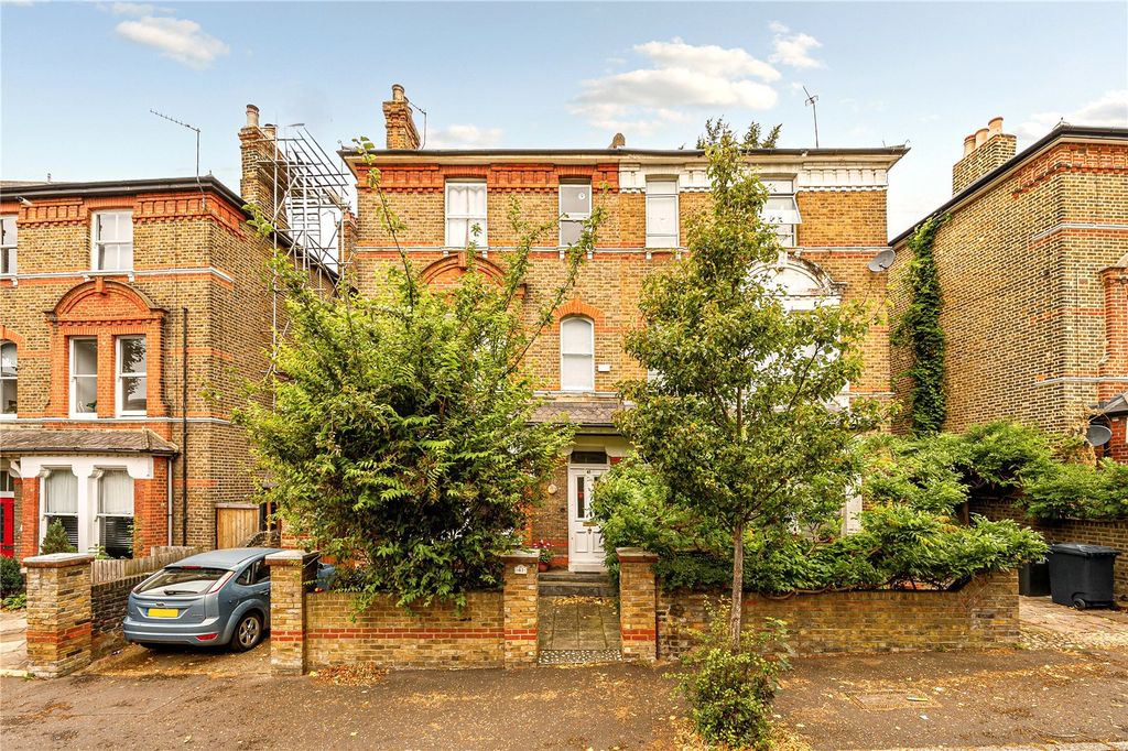 Property photo 2 of 10 Front Elevation