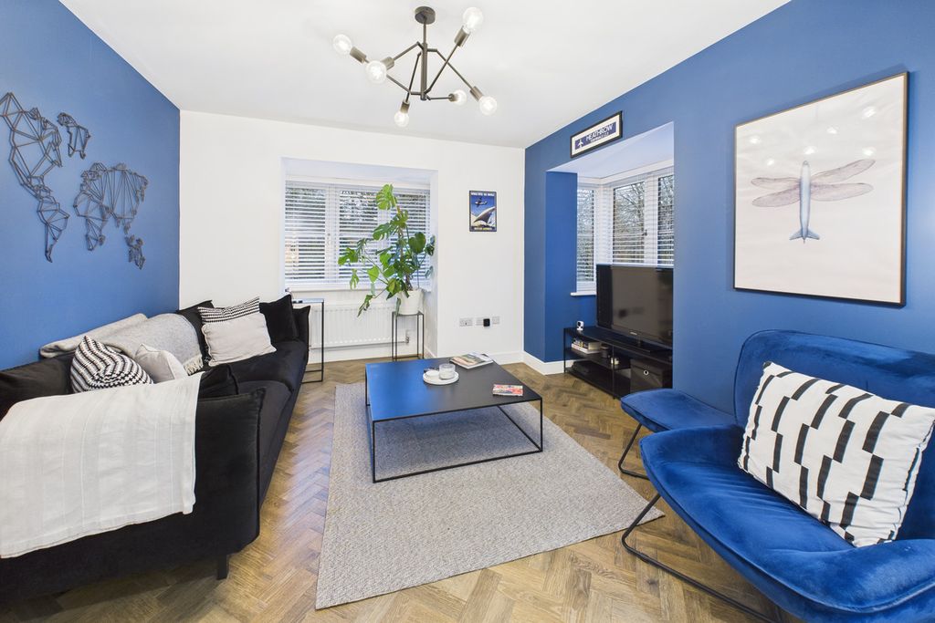 Property photo 3 of 39