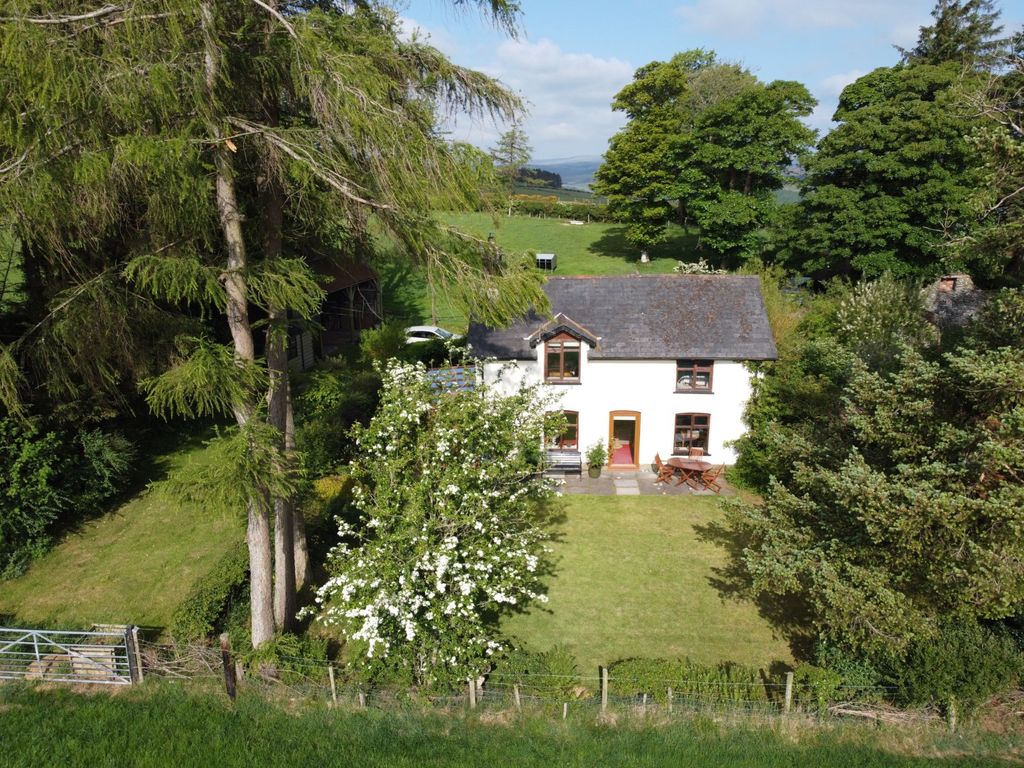 Property photo 2 of 25 Picture No. 31